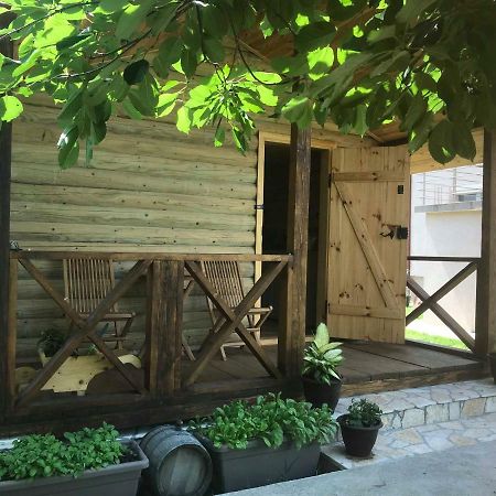 Eko Apartmani Krackovic Golubovci المظهر الخارجي الصورة