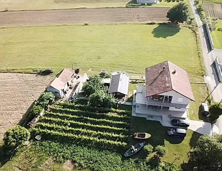 Eko Apartmani Krackovic Golubovci المظهر الخارجي الصورة