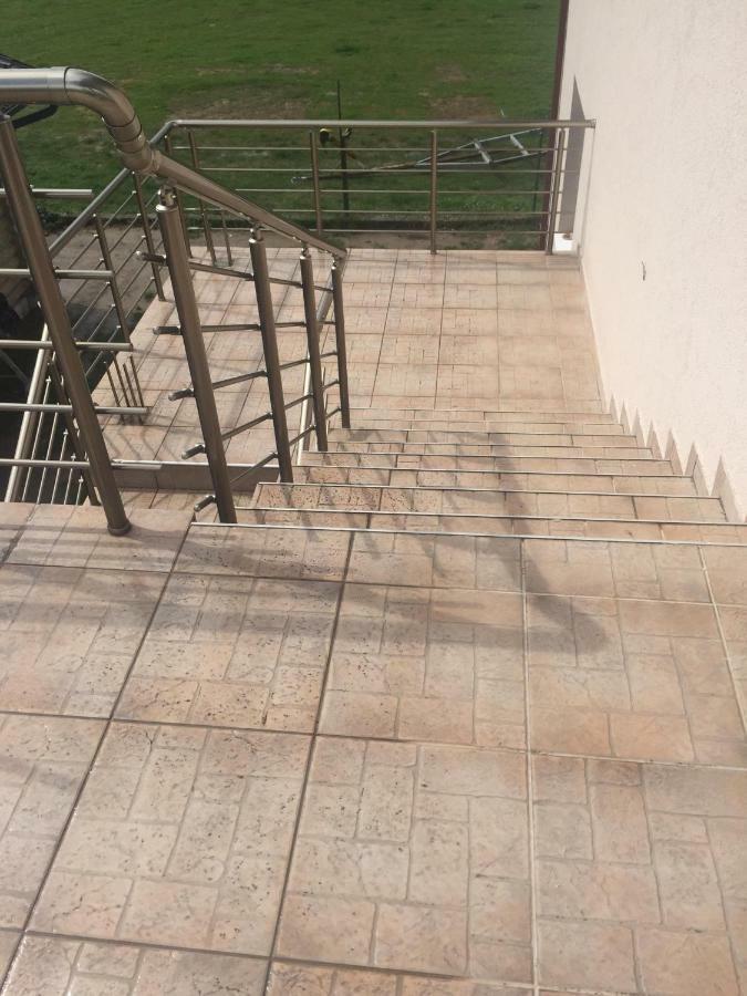 Eko Apartmani Krackovic Golubovci المظهر الخارجي الصورة