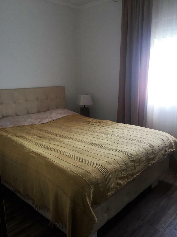 Eko Apartmani Krackovic Golubovci المظهر الخارجي الصورة